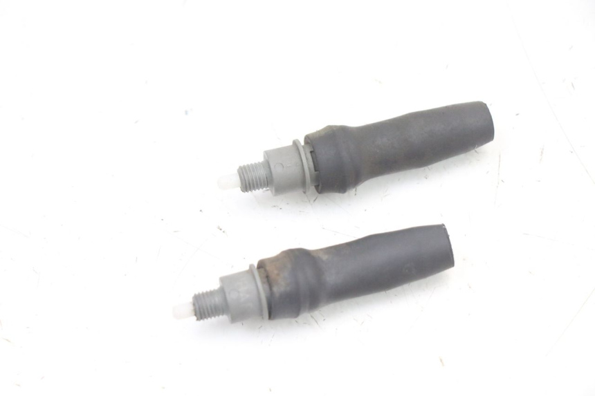 photo de INTERRUPTOR DE LUZ DE FREIO PEUGEOT TREKKER TKR 50 (2005 - 2014) - Vista principal
