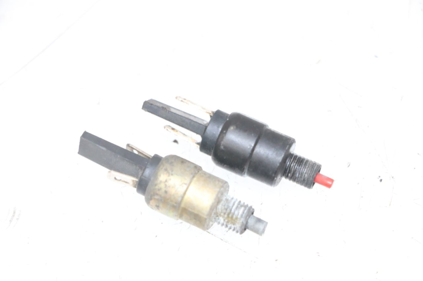 photo de INTERRUPTOR DE LUZ DE FREIO APRILIA RALLY AC 50 (1995 - 2004) - Vista principal