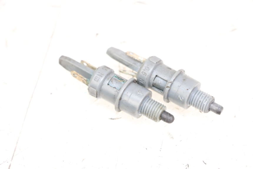photo de INTERRUPTOR DE LUZ DE FREIO APRILIA SR MOTARD 50 (2012 - 2018) - Vista principal