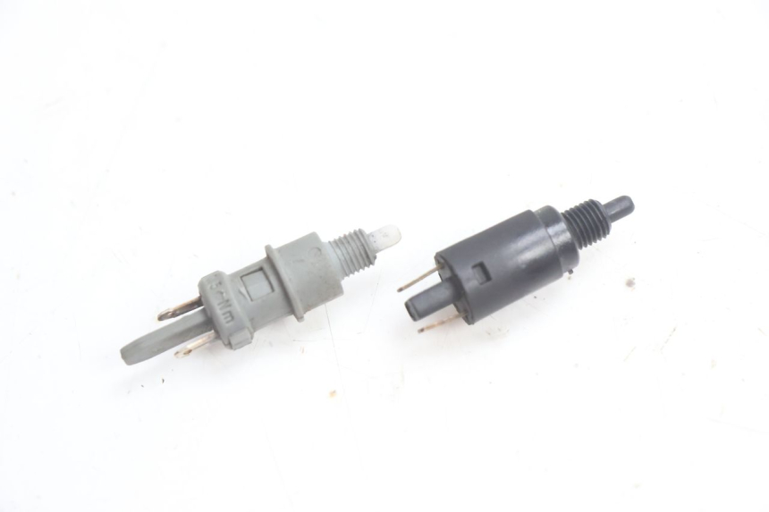 photo de INTERRUPTOR DE LUZ DE FREIO GILERA STALKER 50 (2004 - 2014) - Detalhe da peça