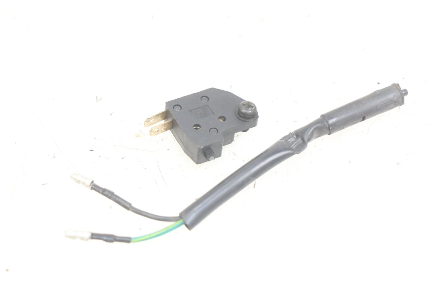 photo de INTERRUPTOR DE LUZ DE FREIO SYM SYMPHONY 125 (2009 - 2015) - Vista principal