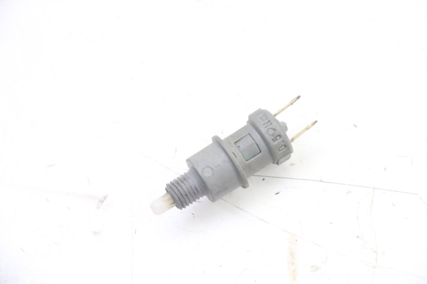 photo de INTERRUPTOR DE LUZ DE FREIO PEUGEOT VIVACITY 50 (2004 - 2009) - Vista principal