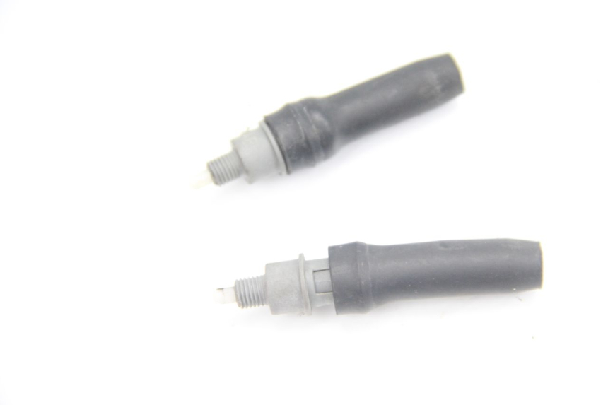 photo de INTERRUPTOR DE LUZ DE FREIO PEUGEOT VIVACITY 100 (1999 - 2008) - Detalhe da peça