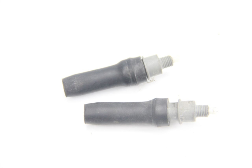photo de INTERRUPTOR DE LUZ DE FREIO PEUGEOT VIVACITY 100 (1999 - 2008) - Zoom do estado de desgaste
