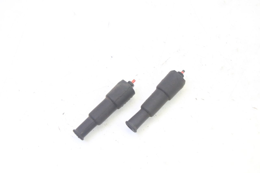 photo de INTERRUPTOR DE LUZ DE FREIO PIAGGIO XEVO - X EVO 125 (2007 - 2017) - Detalhe da peça