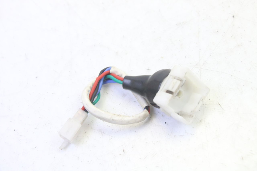 photo de INTERRUPTOR DE IGNIÇÃO ADIVA AD3 300 (2014 - 2020) - Zoom do estado de desgaste