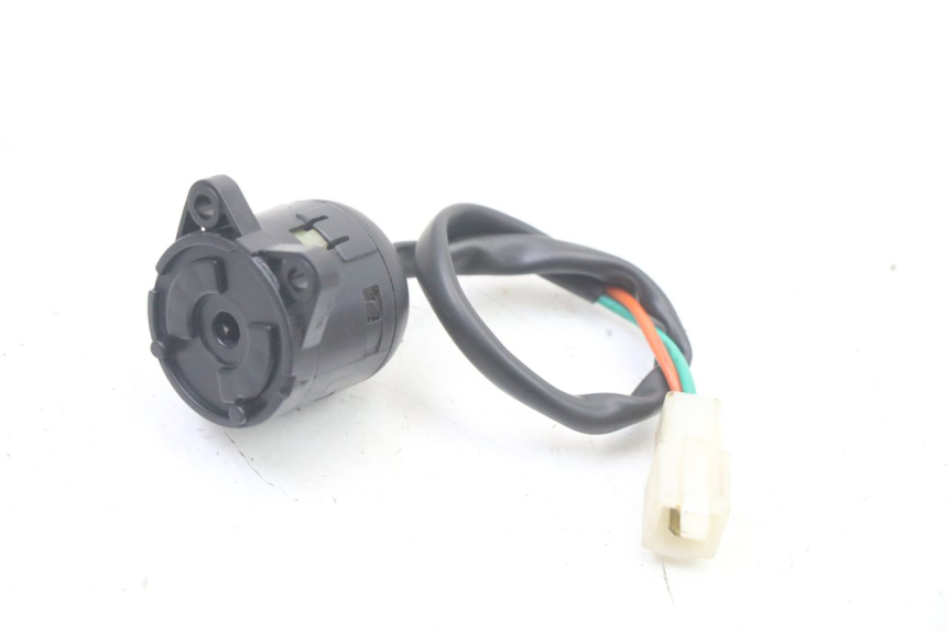 photo de INTERRUPTOR DE IGNIÇÃO APRILIA ATLANTIC 125 (2003 - 2009) - Detalhe da peça