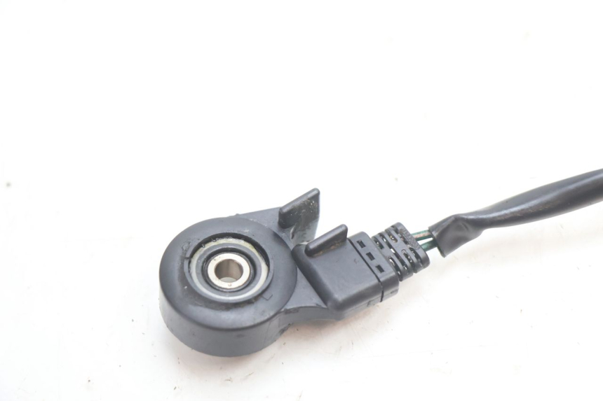 photo de INTERRUPTOR DE IGNIÇÃO DO DESCANSO LATERAL HONDA CB F HORNET 600 (2005 - 2006) - Detalhe da peça