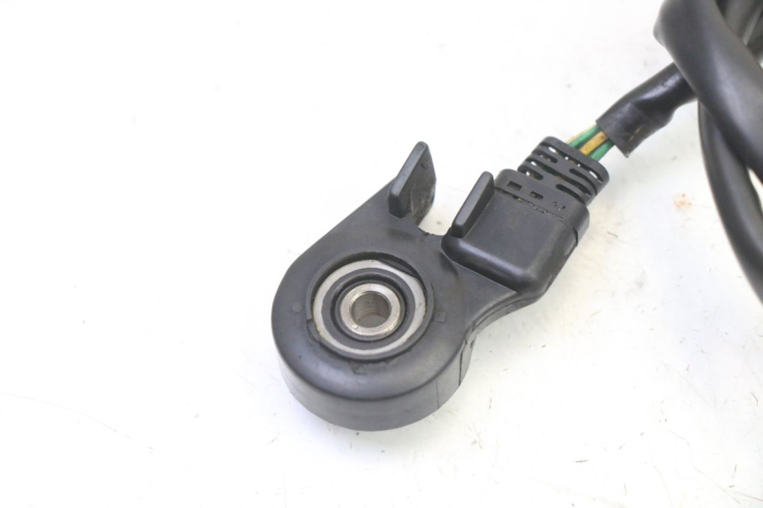 photo de CORTA-CIRCUITO DO DESCANSO LATERAL HONDA CBR RR FIREBLADE 900 (1992 - 1994) - Detalhe da peça