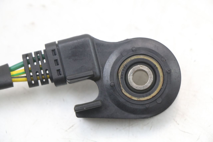 photo de CORTA-CIRCUITO DO DESCANSO LATERAL KYMCO DINK STREET ABS 125 (2011 - 2018) - Detalhe da peça
