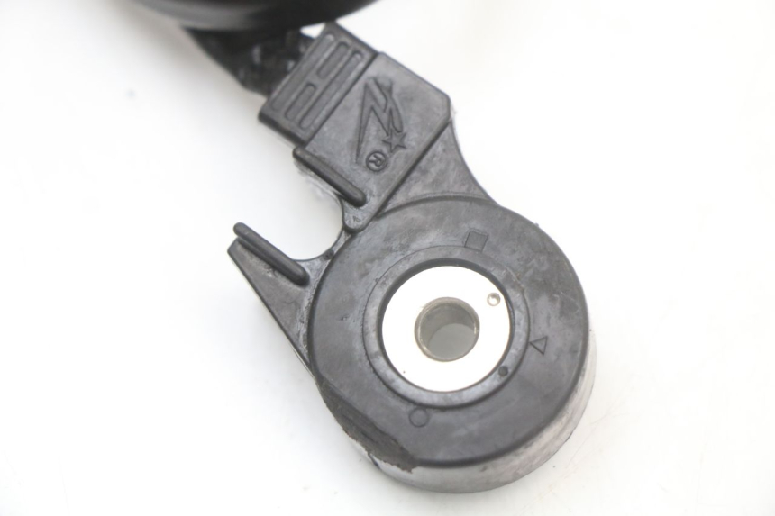 photo de CORTA-CIRCUITO DO DESCANSO LATERAL JM MOTORS EVOLIS 4T 50 (2018 - 2022) - Zoom do estado de desgaste