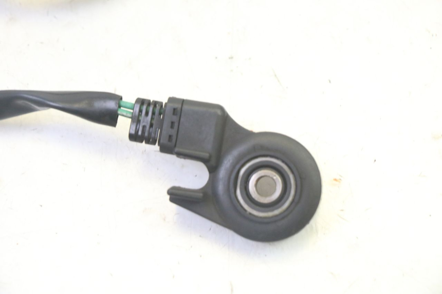 photo de CORTA-CIRCUITO DO DESCANSO LATERAL HONDA FES S-WING SWING ABS 125 (2007 - 2015) - Detalhe da peça