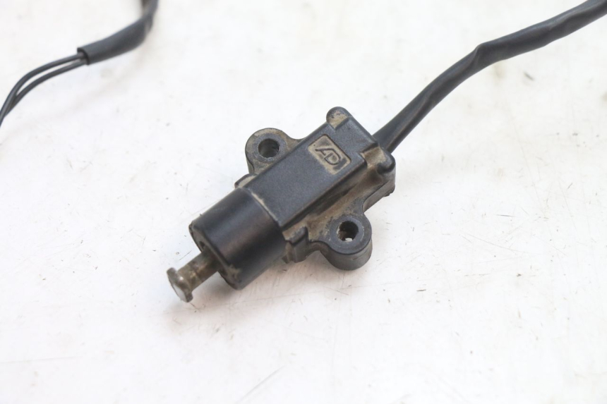 photo de INTERRUPTOR DE IGNIÇÃO DO DESCANSO YAMAHA FJR 1300 (2001 - 2005) - Detalhe da peça