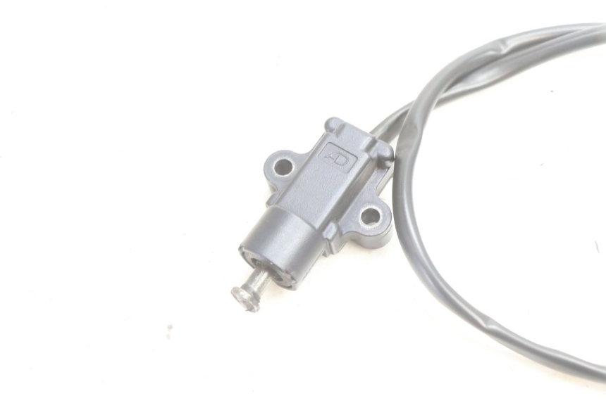 photo de CORTA-CIRCUITO DO DESCANSO LATERAL YAMAHA FZ8 800 (2010 - 2016) - Zoom do estado de desgaste