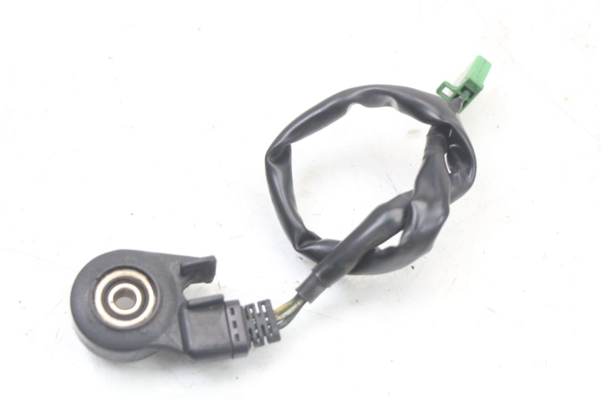 photo de CORTA-CIRCUITO DO DESCANSO LATERAL HONDA CBR F 1000 (1993 - 1996) - Detalhe da peça