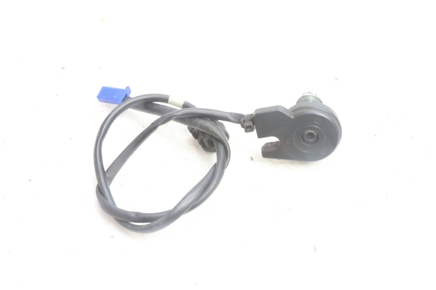 photo de INTERRUPTOR DE IGNIÇÃO DO DESCANSO YAMAHA N-MAX NMAX 125 (2021 - 2024) - Zoom do estado de desgaste