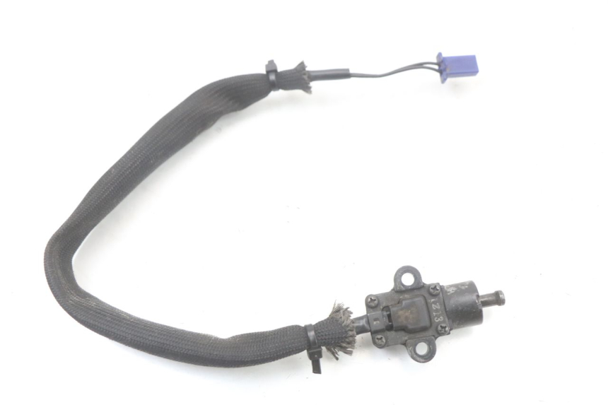 photo de CORTA-CIRCUITO DO DESCANSO LATERAL MOTO GUZZI NORGE 8V GT 1200 (2011 - 2016) - Zoom do estado de desgaste