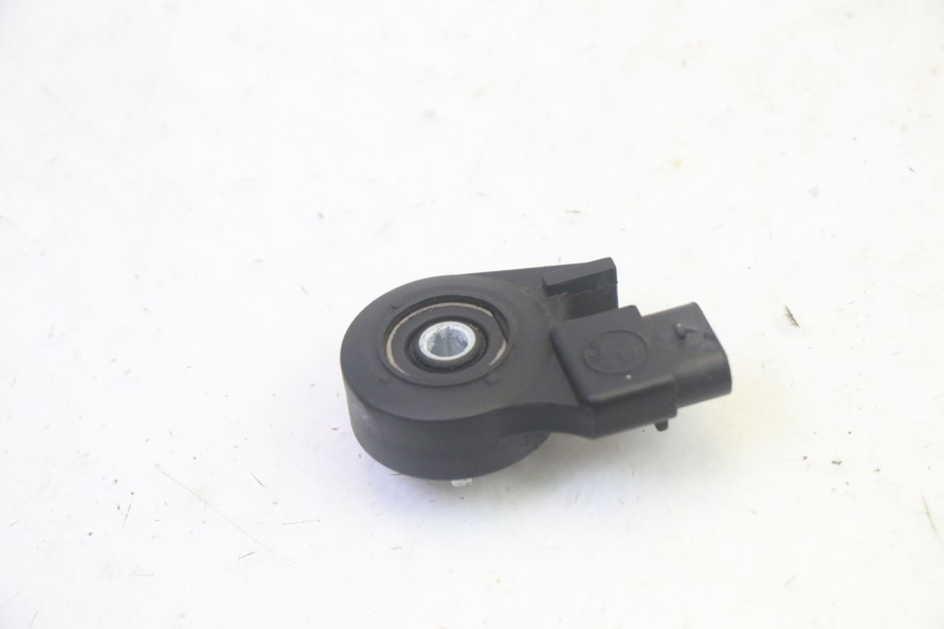 photo de CORTA-CIRCUITO DO DESCANSO LATERAL BMW R GS 1250 (2021 - 2024) - Detalhe da peça