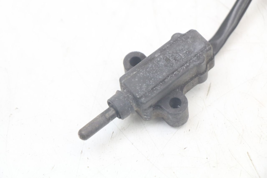 photo de CORTA-CIRCUITO DO DESCANSO LATERAL TRIUMPH SPEED TRIPLE T301 900 (1994 - 1996) - Detalhe da peça