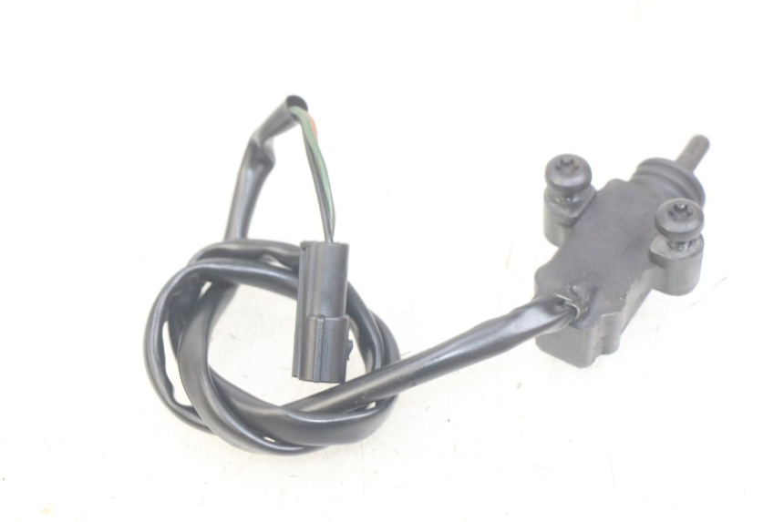 photo de CORTA-CIRCUITO DO DESCANSO LATERAL TRIUMPH SPRINT ST 955 (1999 - 2001) - Detalhe da peça
