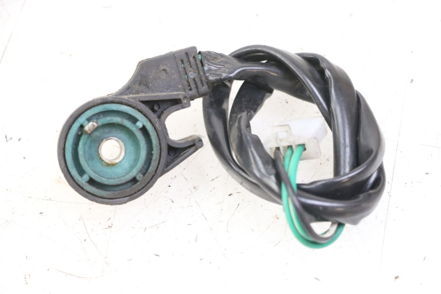 photo de CORTA-CIRCUITO DO DESCANSO LATERAL UNIVERSAL BIKE ZN50QT-11B 50 (2018 - 2021) - Detalhe da peça