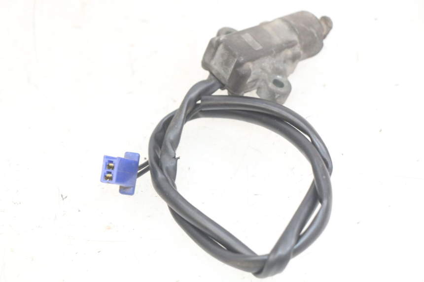 photo de CORTA-CIRCUITO DO DESCANSO LATERAL YAMAHA YP MAJESTY 125 (1998 - 2001) - Detalhe da peça