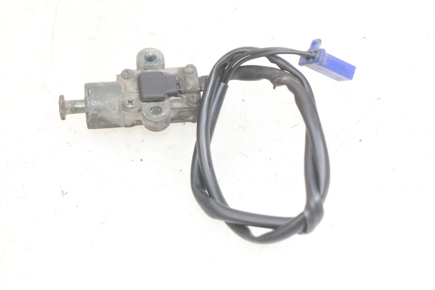 photo de CORTA-CIRCUITO DO DESCANSO LATERAL YAMAHA YP MAJESTY 125 (1998 - 2001) - Zoom do estado de desgaste