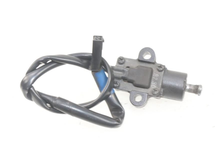 photo de CORTA-CIRCUITO DO DESCANSO LATERAL YAMAHA YP T-MAX TMAX 530 (2017 - 2020) - Zoom do estado de desgaste