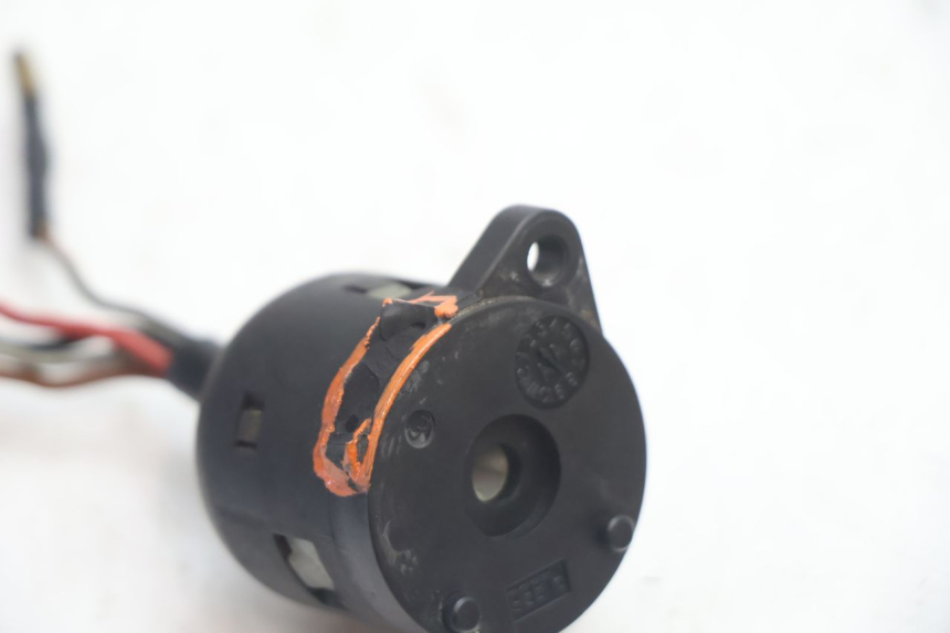 photo de CHAVE DE CORTE MBK BOOSTER ROCKET 50 (1995 - 1998) - Detalhe da peça