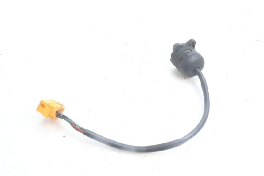 photo de INTERRUPTOR DE IGNIÇÃO BMW C1 125 (2000 - 2003) - Zoom do estado de desgaste