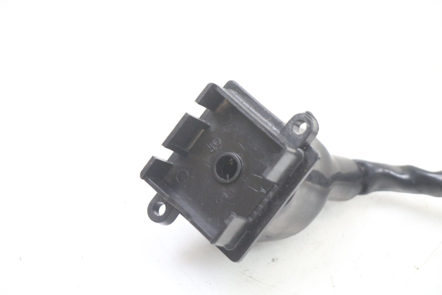 photo de INTERRUPTOR DE IGNIÇÃO PEUGEOT CITYSTAR 125 (2011 - 2017) - Detalhe da peça