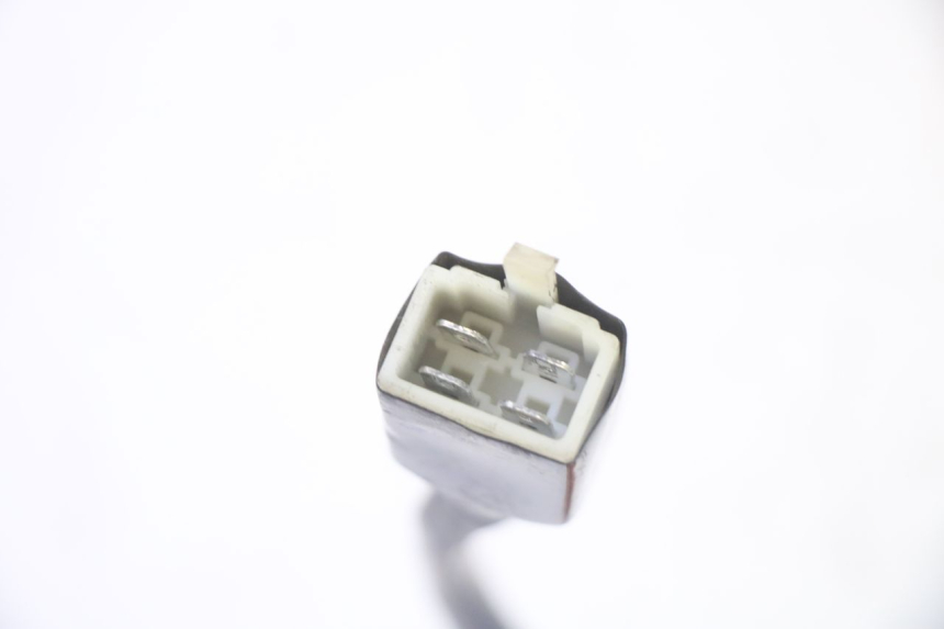 photo de INTERRUPTOR DE IGNIÇÃO PEUGEOT CITYSTAR 50 (2013 - 2017) - Outro ângulo de visão