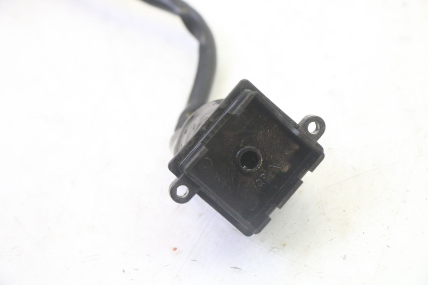 photo de INTERRUPTOR DE IGNIÇÃO PEUGEOT CITYSTAR 50 (2013 - 2017) - Detalhe da peça