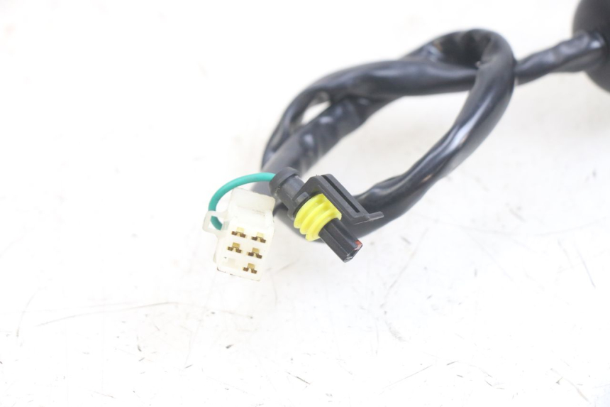 photo de INTERRUPTOR DE IGNIÇÃO GILERA DNA 50 (2000 - 2007) - Detalhe da peça