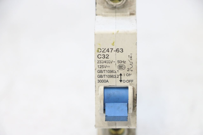 photo de INTERRUPTOR DE IGNIÇÃO WAYSCRAL E-START 1 (2018 - 2022) - Pontos de fixação