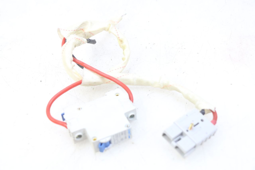 photo de INTERRUPTOR DE IGNIÇÃO EFUN E2GO 1 (2017 - 2021) - Outro ângulo de visão