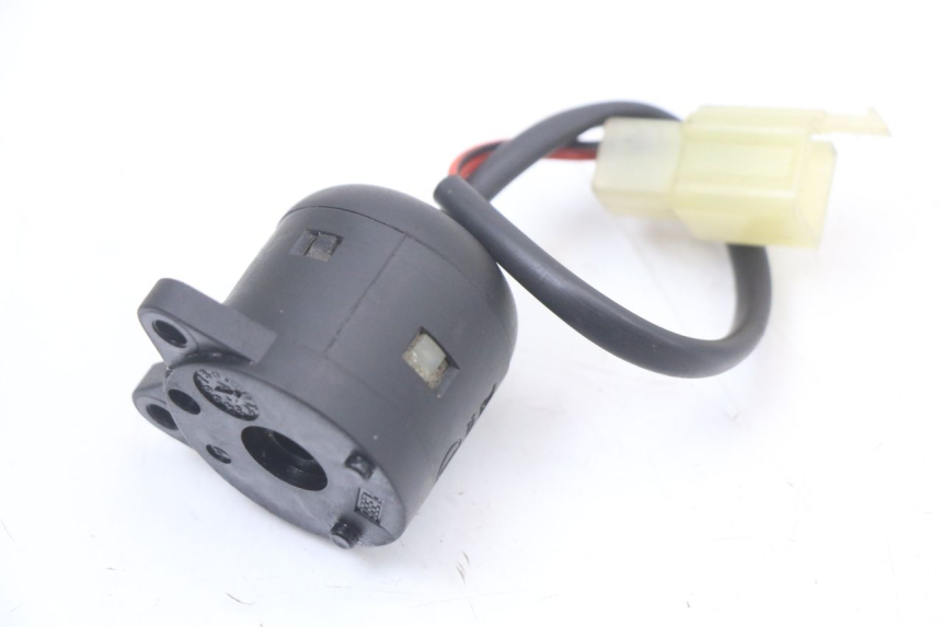 photo de INTERRUPTOR DE IGNIÇÃO HONDA FES PANTHEON 2T 125 (1998 - 2002) - Zoom do estado de desgaste