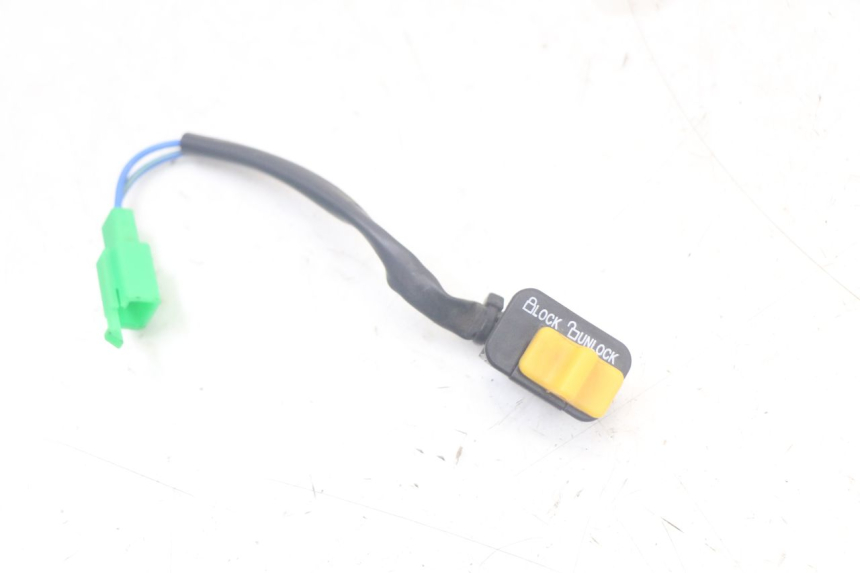 photo de INTERRUPTOR DE IGNIÇÃO SYM FIDDLE 3 III 125 (2014 - 2020) - Vista principal