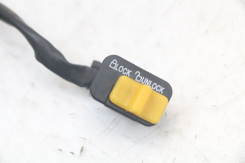 photo de INTERRUPTOR DE IGNIÇÃO SYM FIDDLE 3 III 125 (2014 - 2020) - Detalhe da peça
