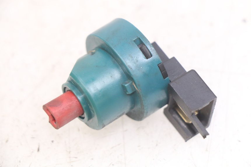 photo de INTERRUPTOR DE IGNIÇÃO PIAGGIO FLY 2T 50 (2004 - 2017) - Ampliação técnica