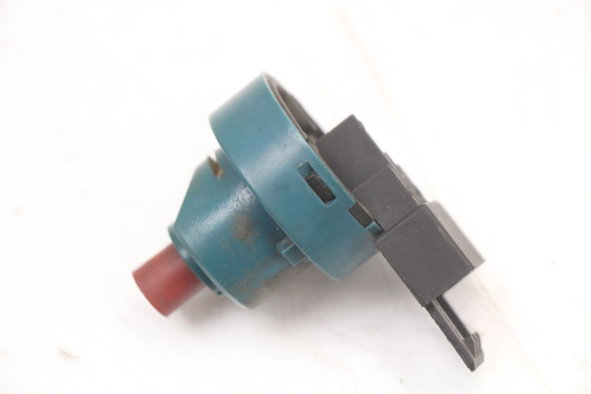 photo de INTERRUPTOR DE IGNIÇÃO PIAGGIO FLY 4T 50 (2004 - 2010) - Detalhe da peça