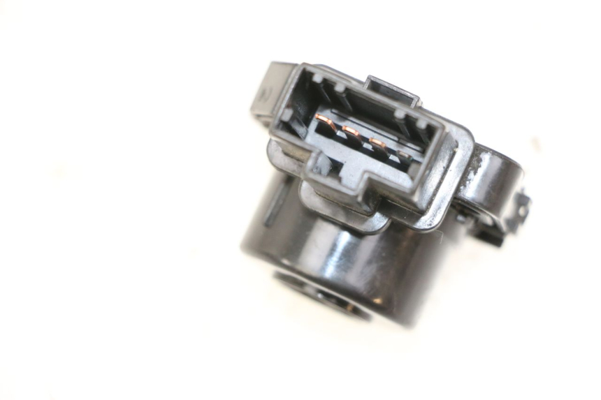 photo de INTERRUPTOR DE IGNIÇÃO HONDA PCX (JF57/JF64) 125 (2014 - 2018) - Zoom do estado de desgaste