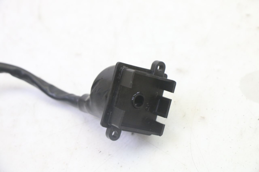 photo de INTERRUPTOR DE IGNIÇÃO PEUGEOT KISBEE 2T 50 (2010 - 2017) - Detalhe da peça