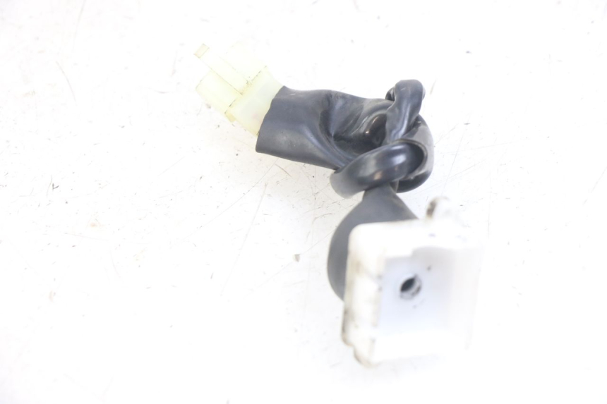 photo de INTERRUPTOR DE IGNIÇÃO PEUGEOT KISBEE 4T 50 (2010 - 2017) - Detalhe da peça