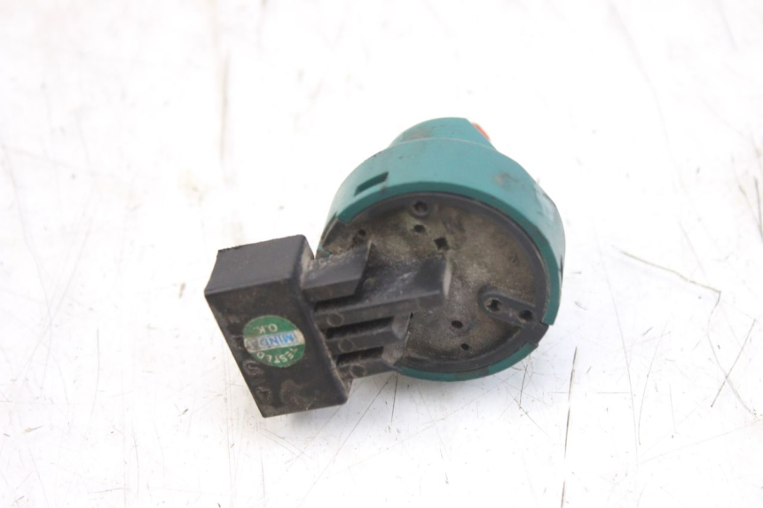 photo de INTERRUPTOR DE IGNIÇÃO PIAGGIO LIBERTY 4T 50 (2004 - 2008) - Detalhe da peça