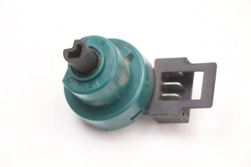photo de INTERRUPTOR DE IGNIÇÃO PIAGGIO LIBERTY 4T 50 (2018 - 2021) - Vista principal