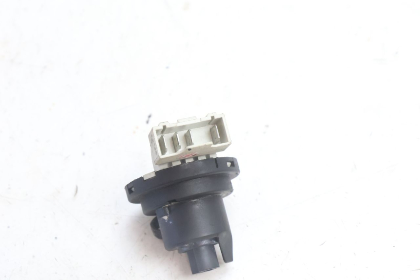 photo de INTERRUPTOR DE IGNIÇÃO PIAGGIO LIBERTY IGET 4T 50 (2021 - 2025) - Ampliação técnica