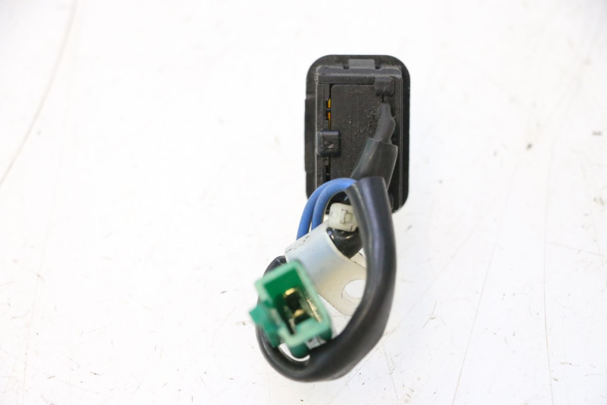 photo de INTERRUPTOR DE IGNIÇÃO SYM MIO 50 (2005 - 2010) - Detalhe da peça