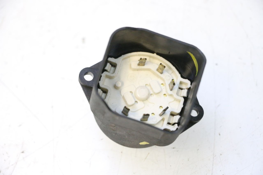 photo de INTERRUPTOR DE IGNIÇÃO PIAGGIO MP3 500 (2011 - 2015) - Zoom do estado de desgaste