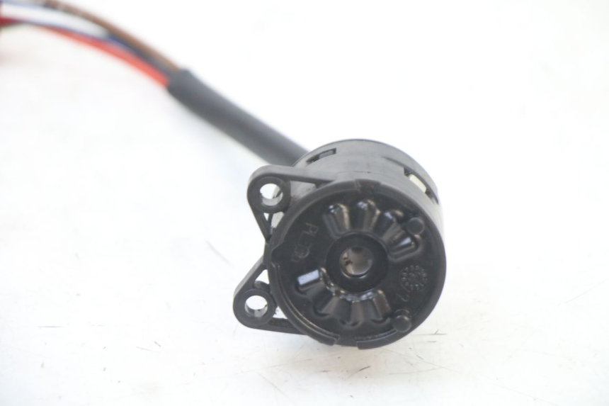 photo de INTERRUPTOR DE IGNIÇÃO YAMAHA NEOS NEO'S 4T 50 (2008 - 2016) - Zoom do estado de desgaste